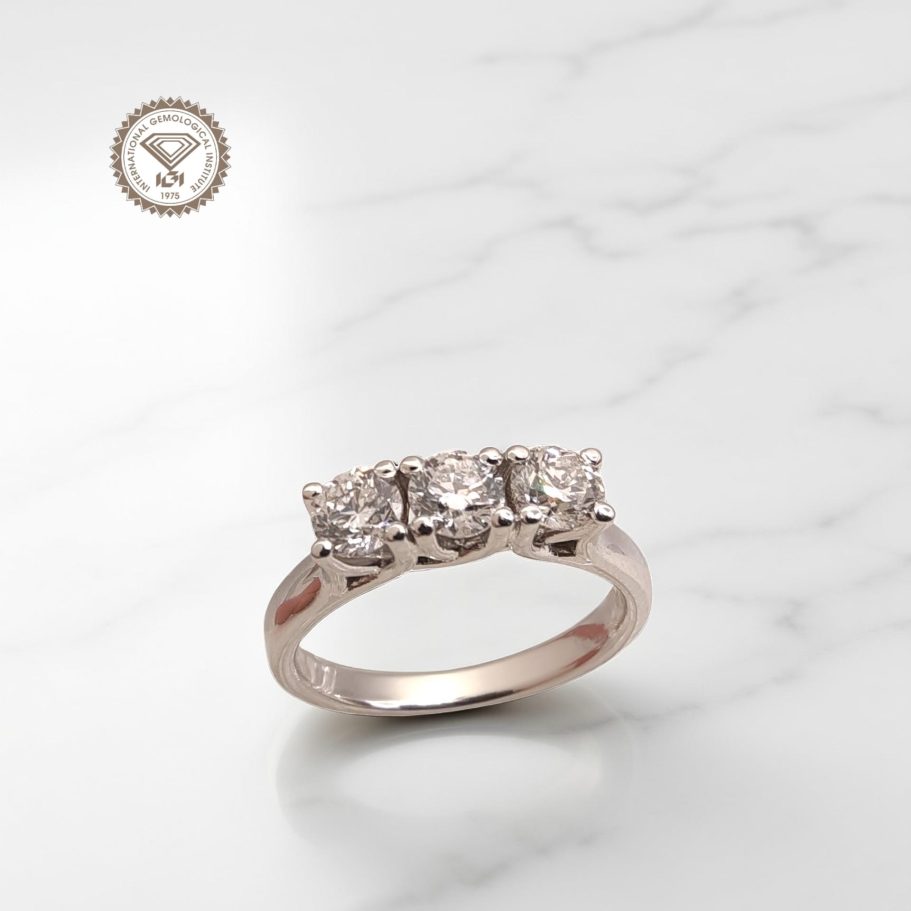 anello trilogy oro bianco 18 kt diamanti 1.20 carati D SI1 certificati IGI taglio brillante